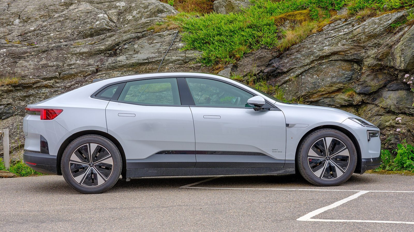 Polestar 4 — photo by ArildV, CC BY-SA 4.0, via Wikimedia Commons